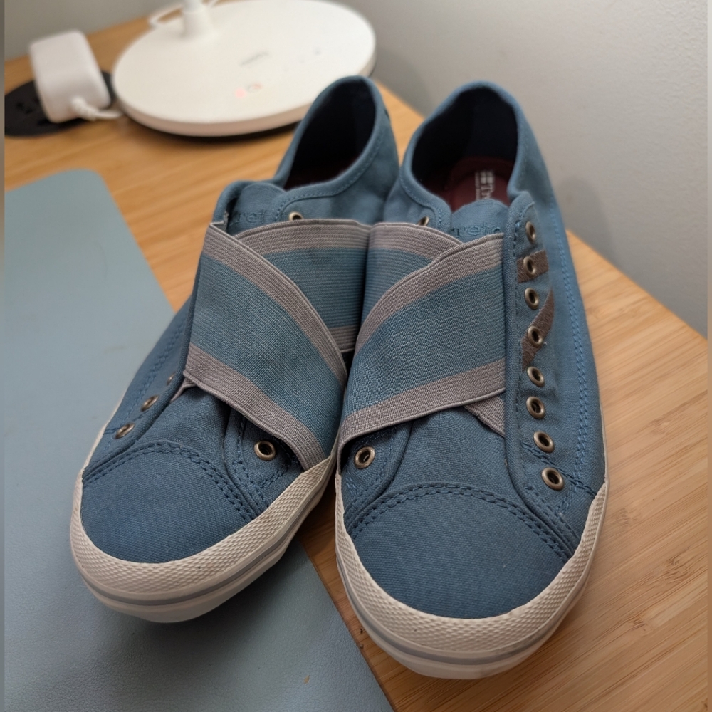 Tretorn Blue and Gray Slip-On Skymra Sneakers Women 6